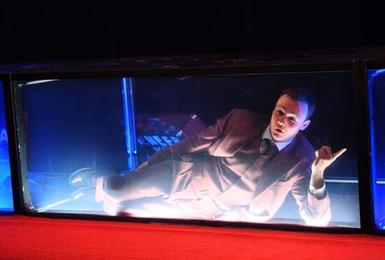 Russia Theatre Starling Paradox