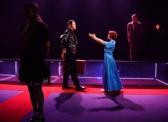 Russia Theatre Starling Paradox