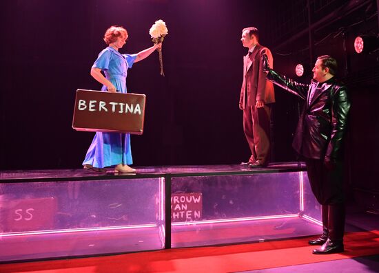 Russia Theatre Starling Paradox