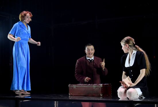 Russia Theatre Starling Paradox