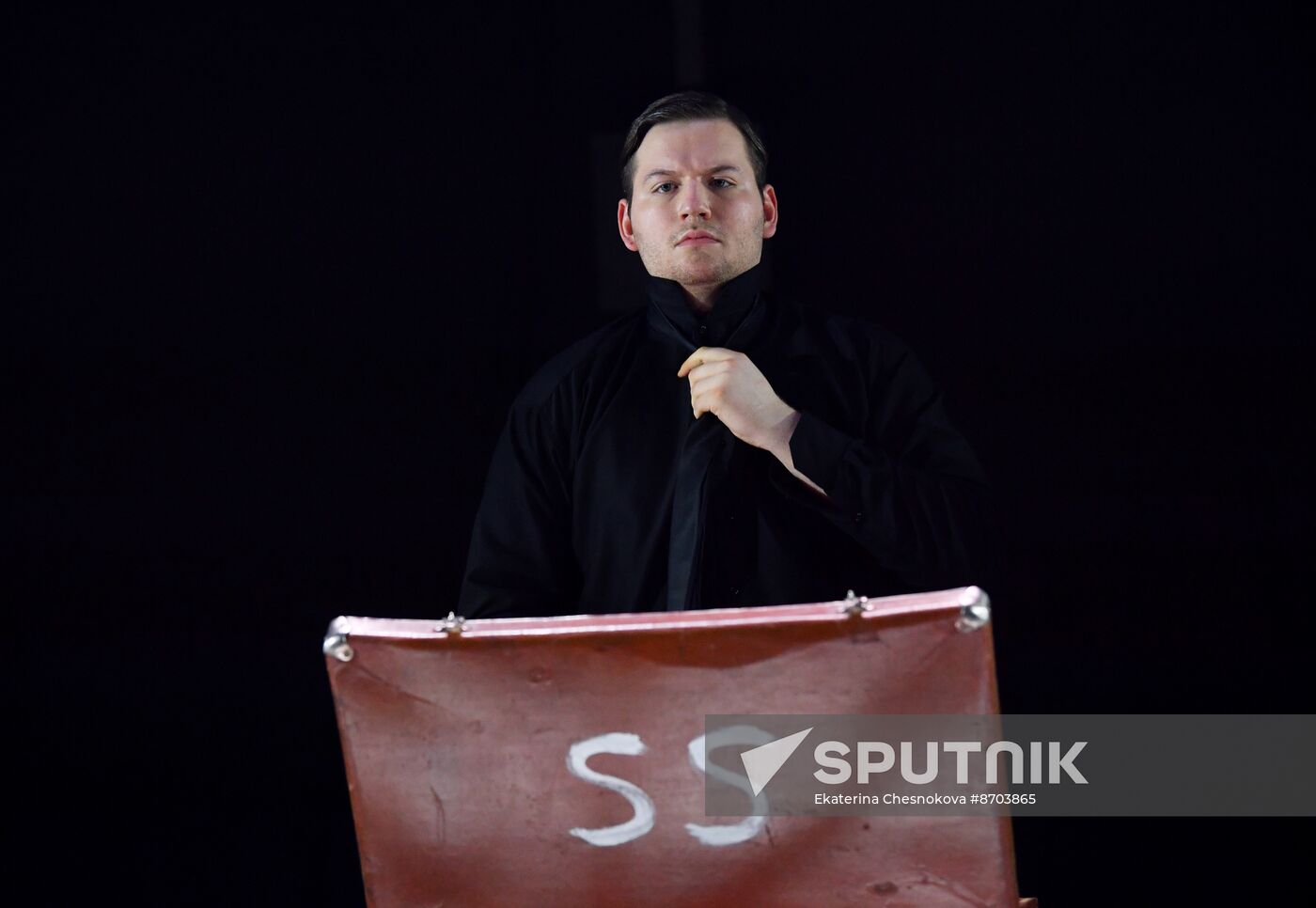 Russia Theatre Starling Paradox