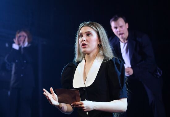 Russia Theatre Starling Paradox