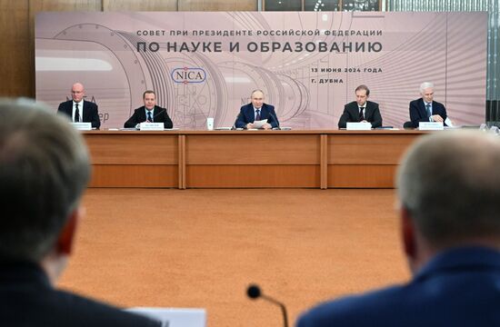 Russia Putin Central Federal District