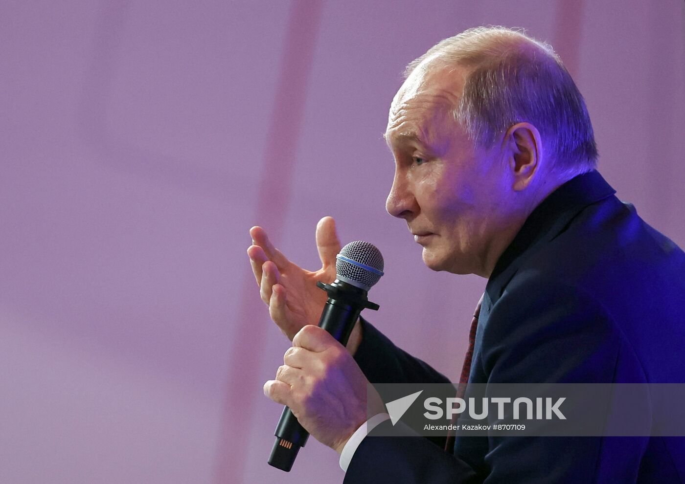 Russia Putin Senezh Management Lab