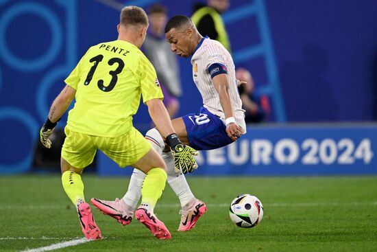 Russia Soccer Euro 2024 Austria - France