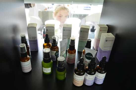 Russia Perfumery Cosmetics Industry