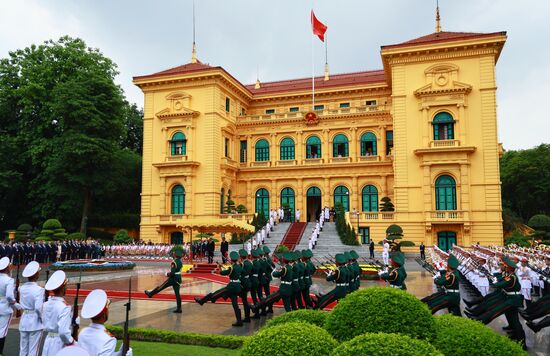 Vietnam Russia
