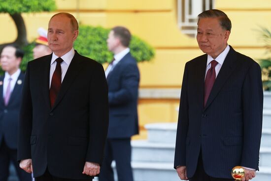 Vietnam Russia