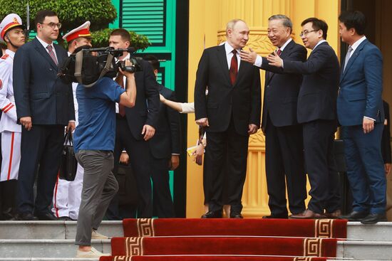 Vietnam Russia