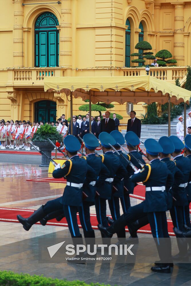 Vietnam Russia