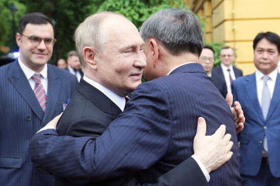 Vietnam Russia