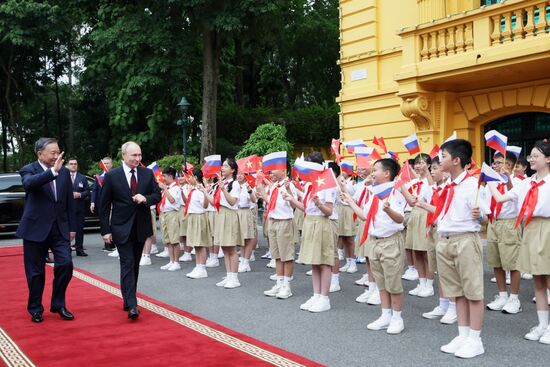Vietnam Russia