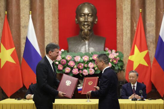 Vietnam Russia