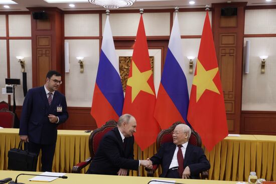 Vietnam Russia