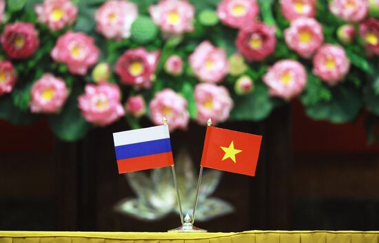 Vietnam Russia