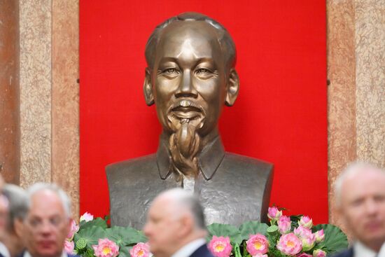 Vietnam Russia
