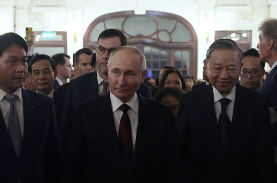 Vietnam Russia