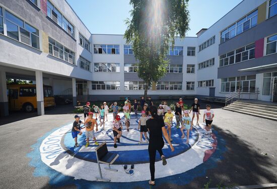 Russia DPR Children's Rest