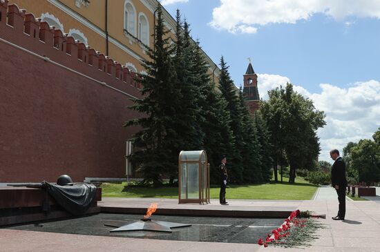 Russia Putin WWII Memory and Sorrow Day