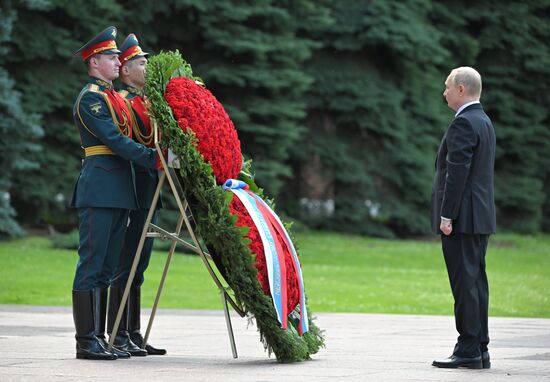 Russia Putin WWII Memory and Sorrow Day