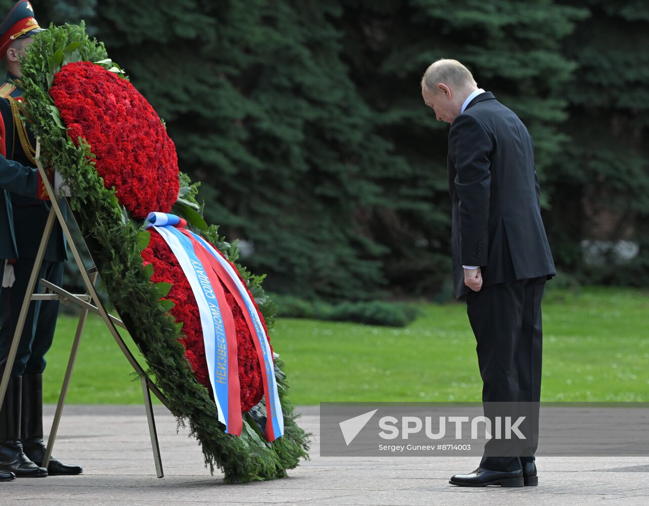 Russia Putin WWII Memory and Sorrow Day