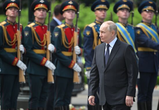 Russia Putin WWII Memory and Sorrow Day