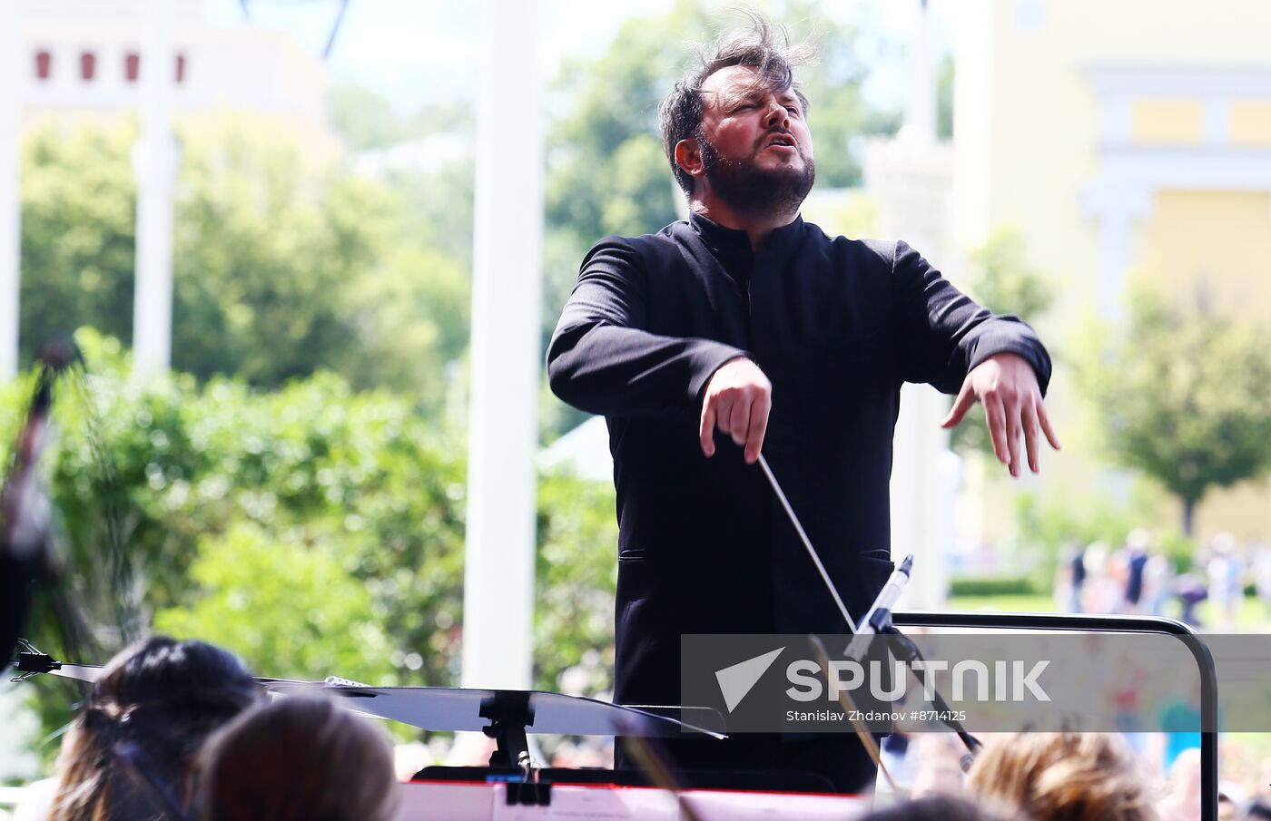 RUSSIA EXPO. Requiem: Eternal Glory to the Heroes musical and poetic composition