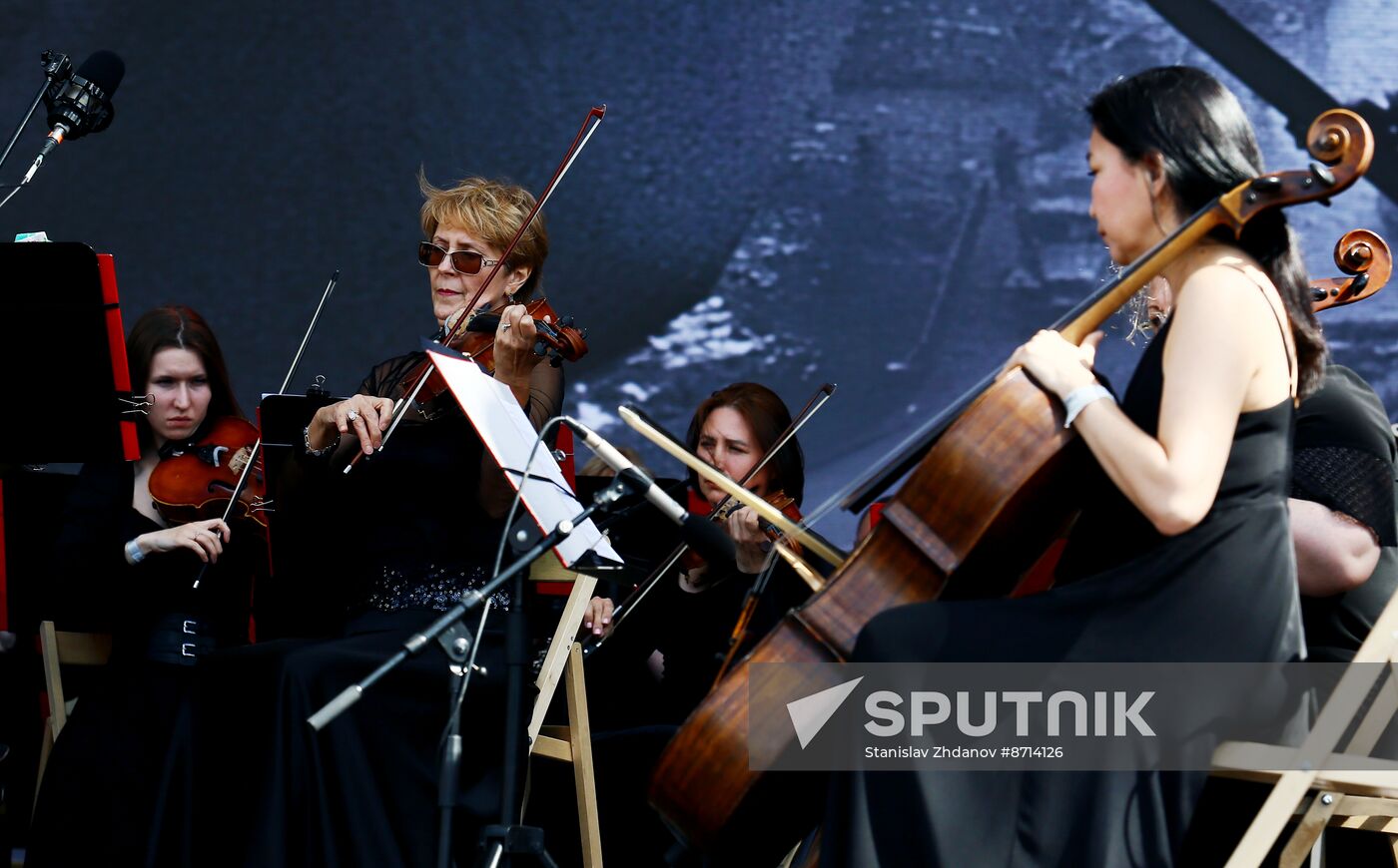 RUSSIA EXPO. Requiem: Eternal Glory to the Heroes musical and poetic composition