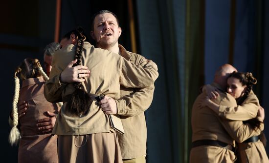 RUSSIA EXPO. The Fate of a Man: First Spring performance