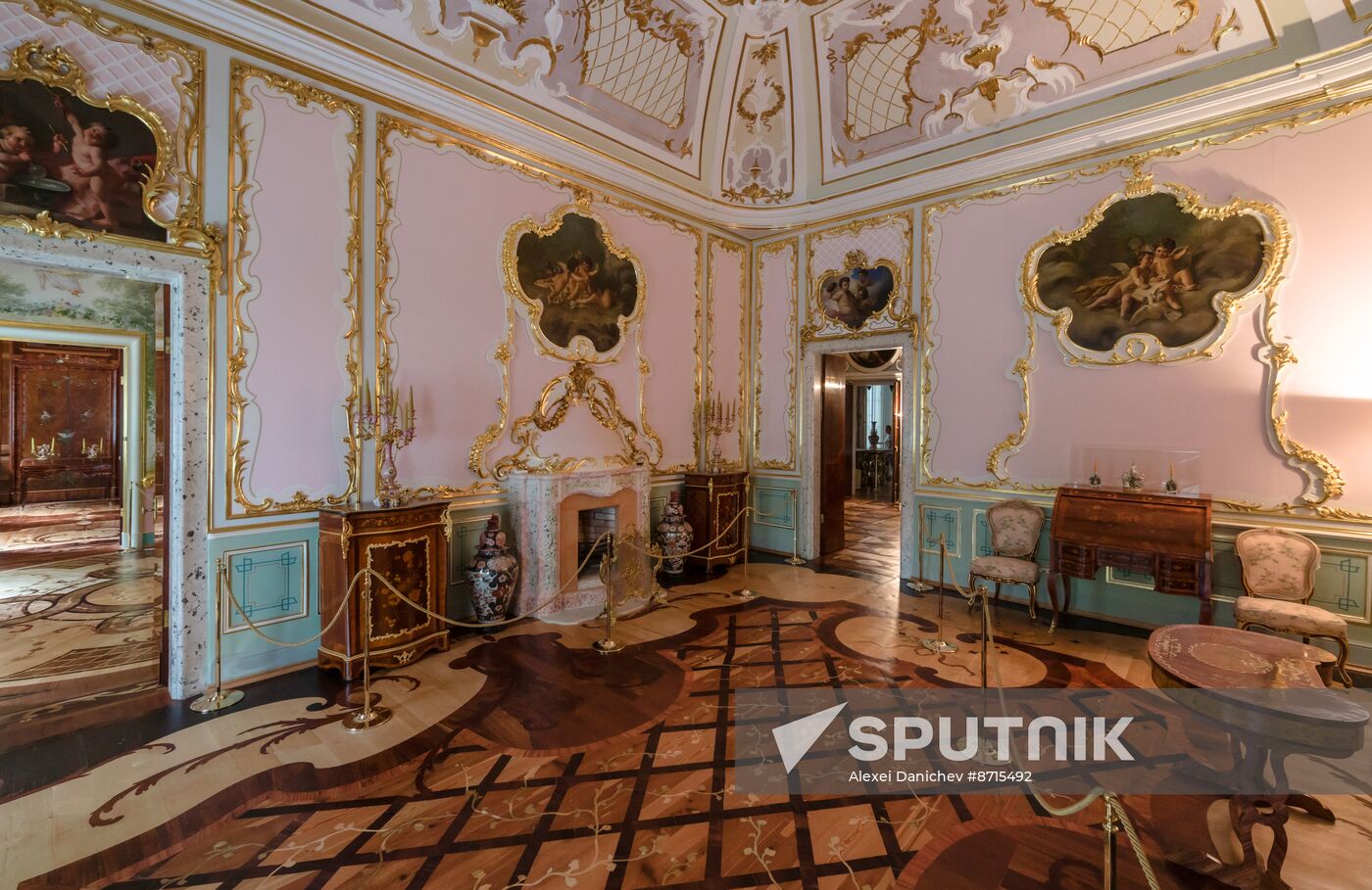 Russia Museum Peterhof Chinese Palace