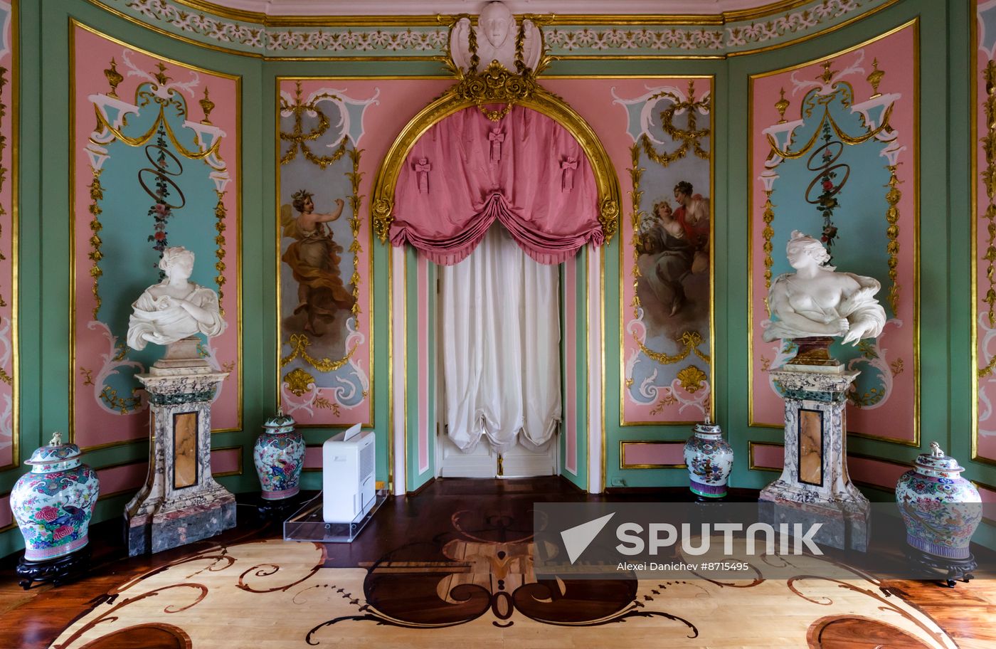 Russia Museum Peterhof Chinese Palace