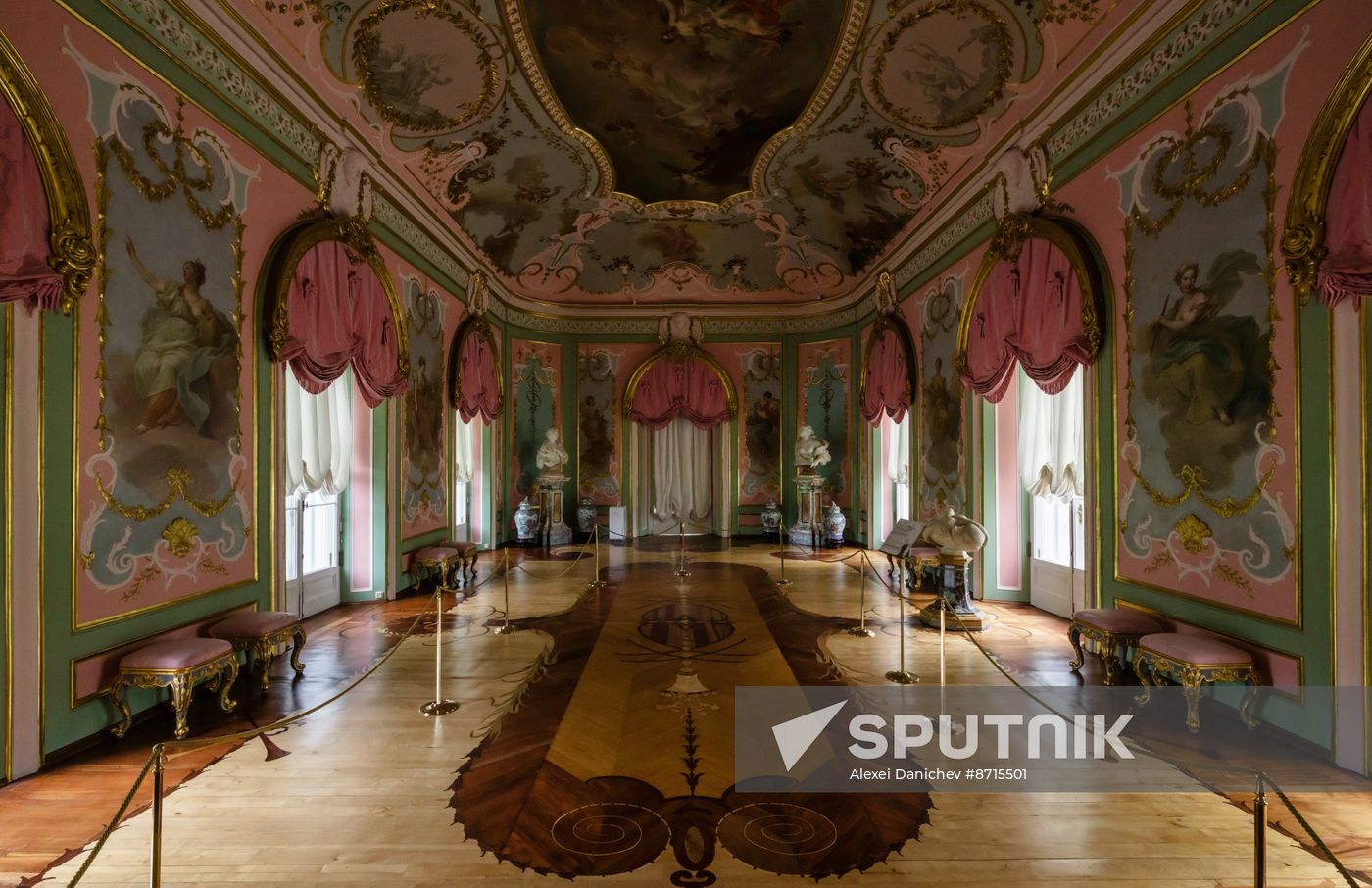 Russia Museum Peterhof Chinese Palace