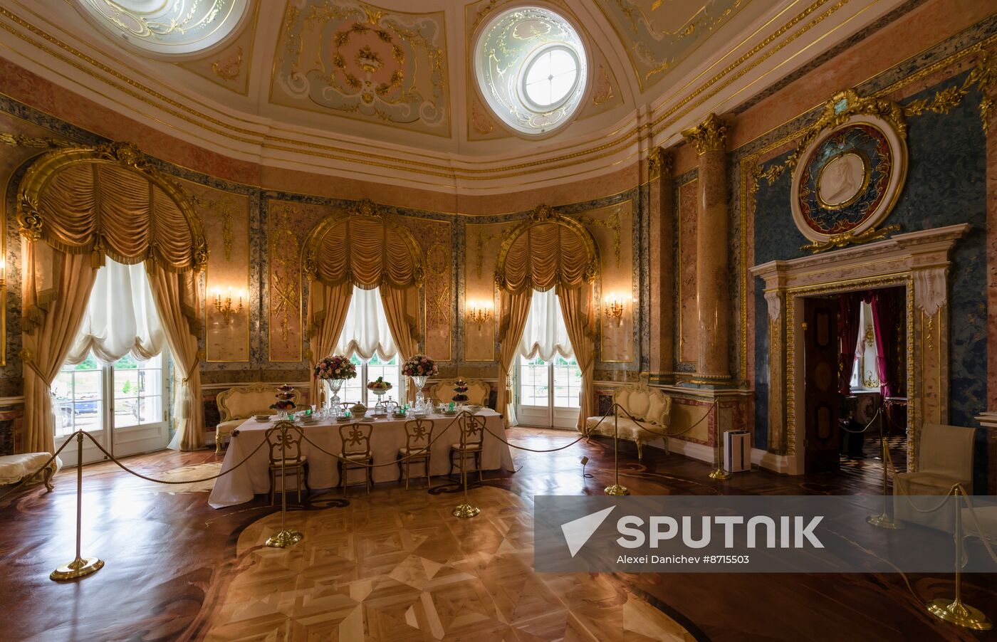 Russia Museum Peterhof Chinese Palace