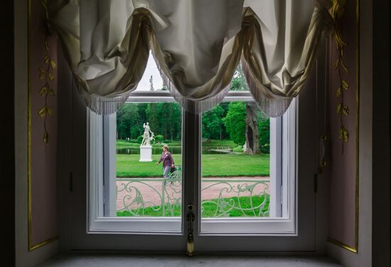 Russia Museum Peterhof Chinese Palace