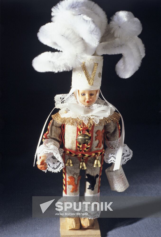 Exhibition of Rarity-1990 collectors' club