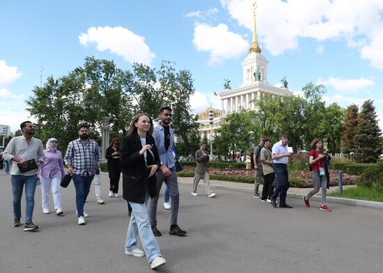 RUSSIA EXPO. Tour for Russia Today foreign journalists