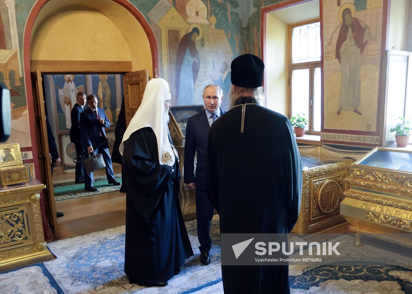 Russia Putin Trinity Sergius Lavra