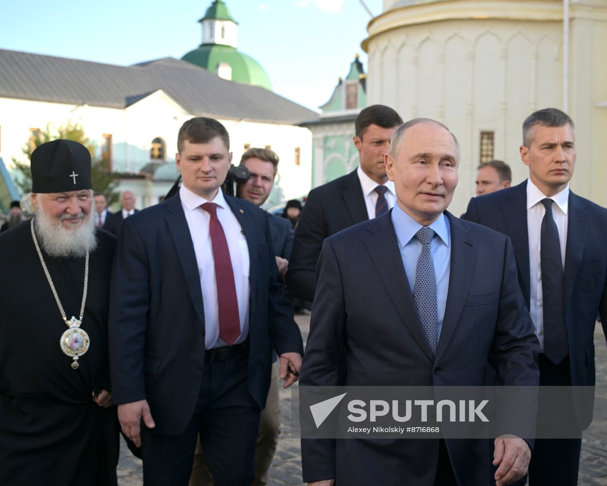 Russia Putin Trinity Sergius Lavra