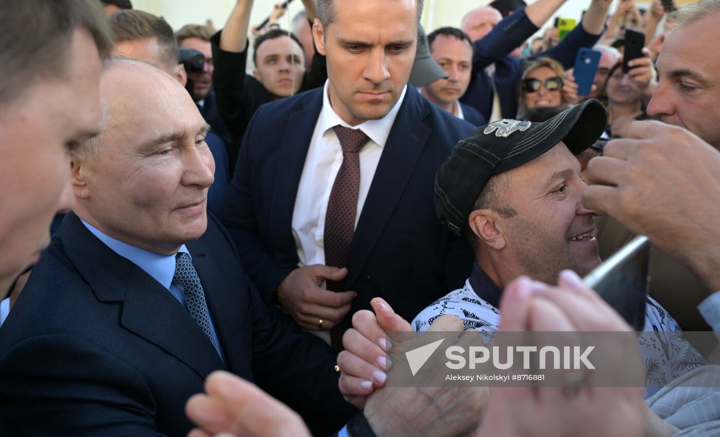 Russia Putin Trinity Sergius Lavra