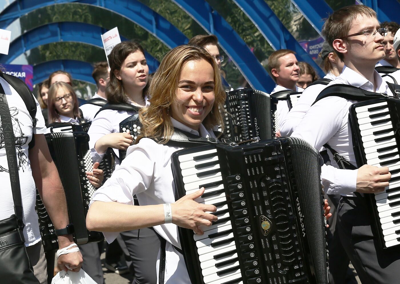 RUSSIA EXPO. Triumph of the Russian Accordion: Grand procession of playing orchestra