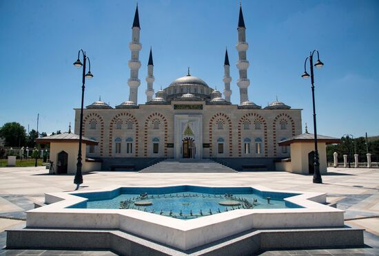 Russia Religion Cathedral Mosque