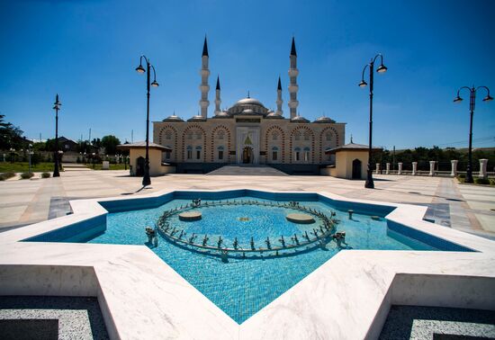 Russia Religion Cathedral Mosque