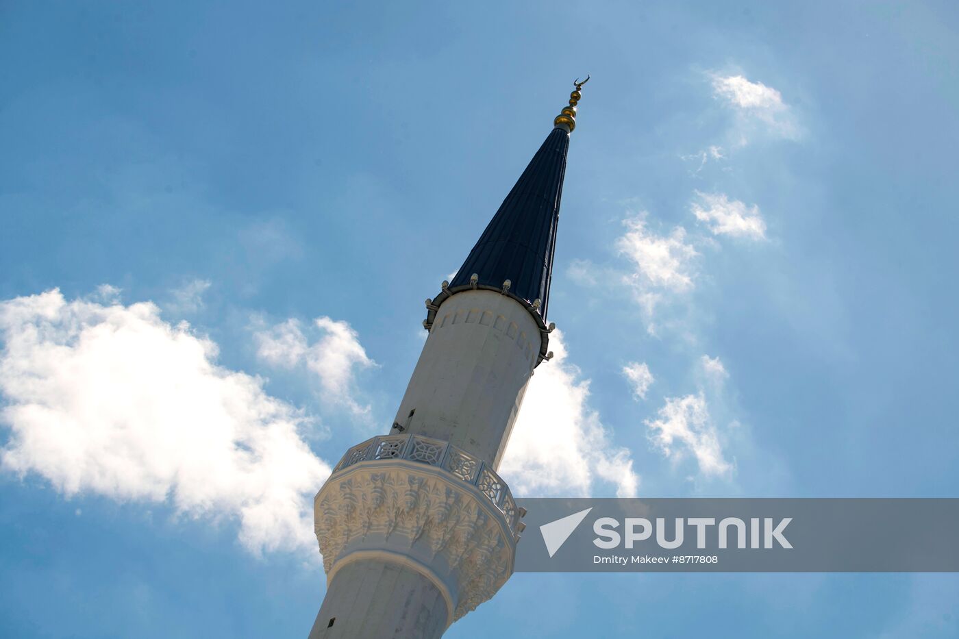 Russia Religion Cathedral Mosque