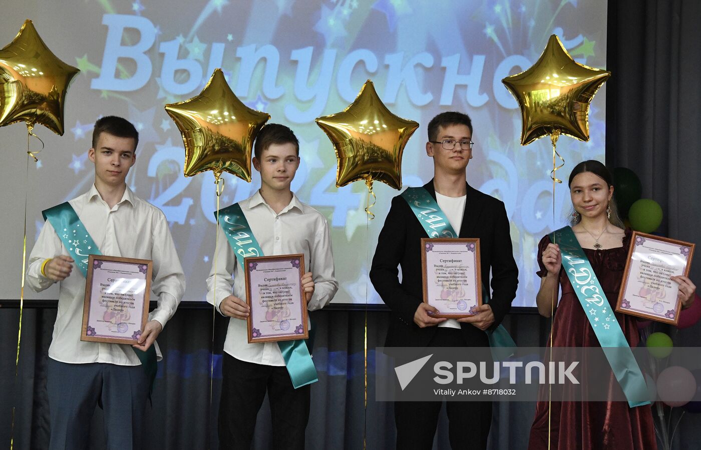 Russia Regions School Graduation