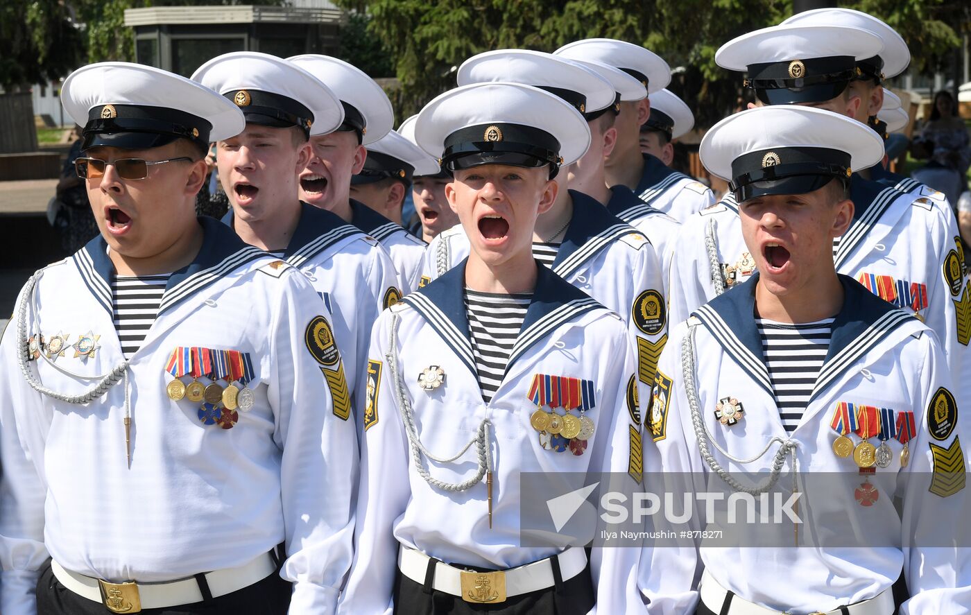 Russia Regions School Graduation