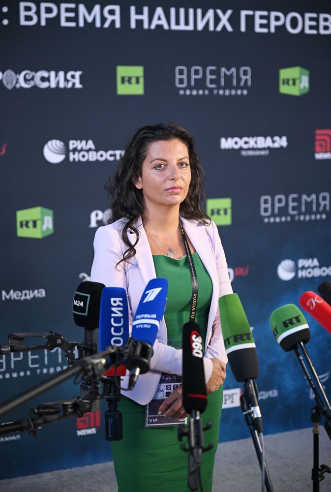 RUSSIA EXPO. Opening ceremony of RT.Doc: Time of Our Heroes international documentary film festival