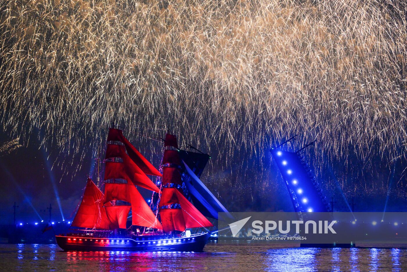 Russia Scarlet Sails Show