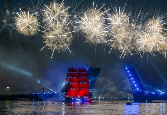 Russia Scarlet Sails Show