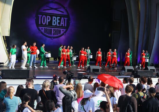 Russia International Exhibition and Forum. A festive concert ahead of Youth Day on the Main Street Stage. Location: Russia, Moscow. Author: Anatoly Medved/Sputnik. Russia EXPO. Festive concert ahead of Youth Day