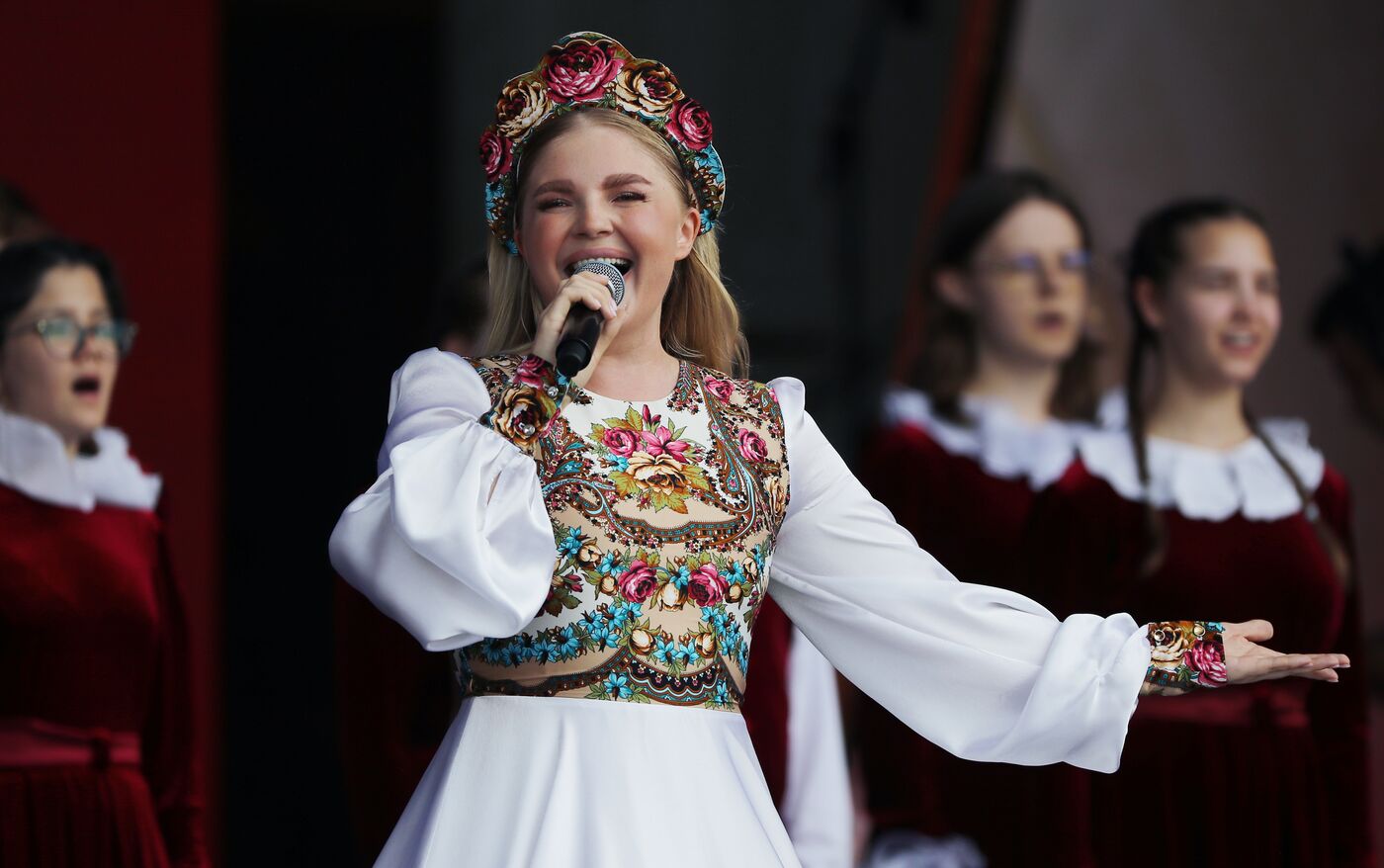 Russia EXPO. Festive concert ahead of Youth Day